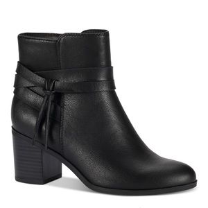 Style & Co Carliee Black Booties size 8